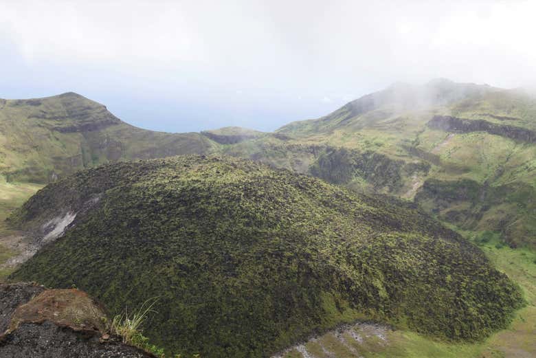 La Soufriere volcano hike