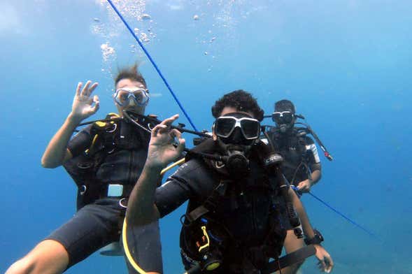 Hikkaduwa Diving Introduction