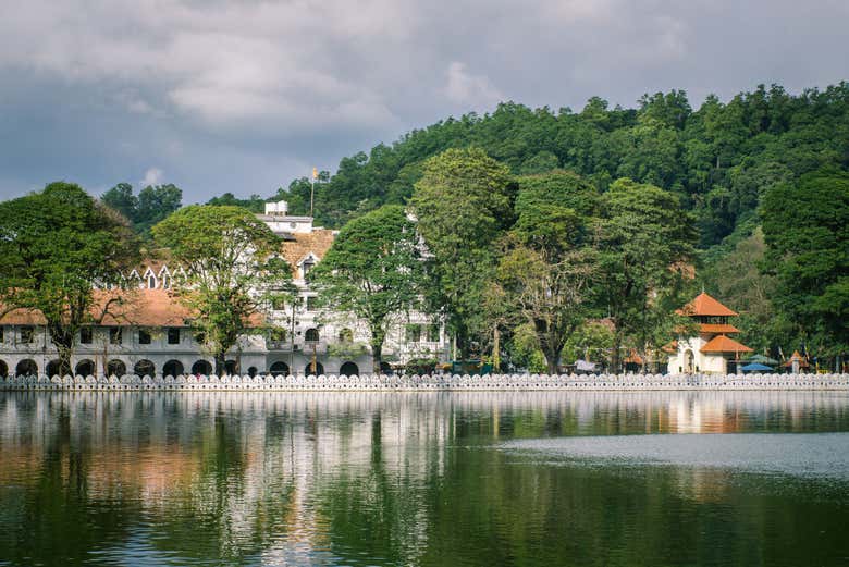 Templo Sri Dalada Maligawa