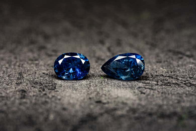 Visit an authentic diamond and gemstone workshop in Cape Town