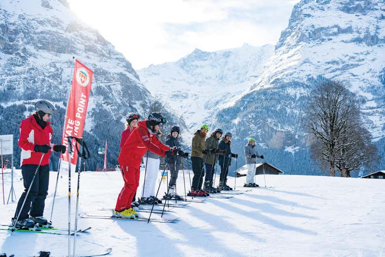 Imparando a sciare sulle Alpi Svizzere