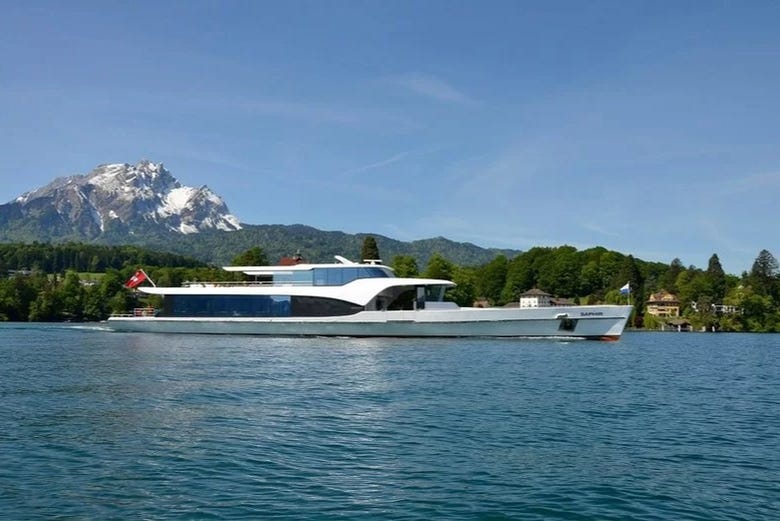 You'll love this yacht tour!