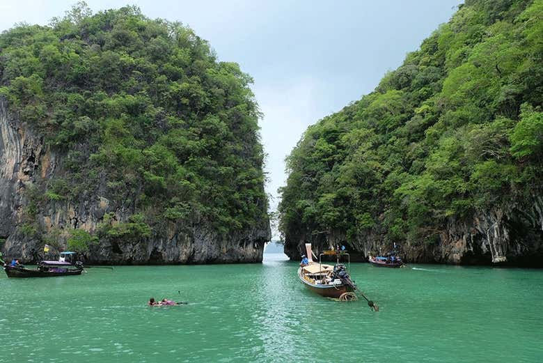 Landscape of the Hong Islands