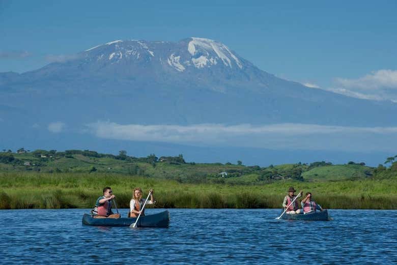 Canoe along Lake Duluti for a once-in-a-lifetime experience