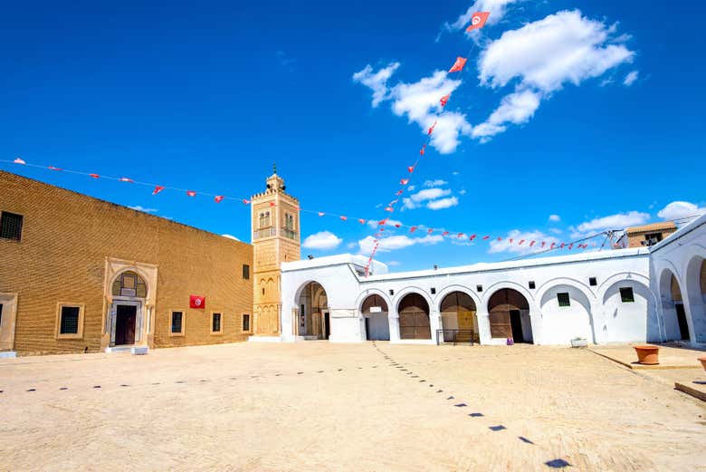 Visit the Barbero Sidi Sahbi mosque