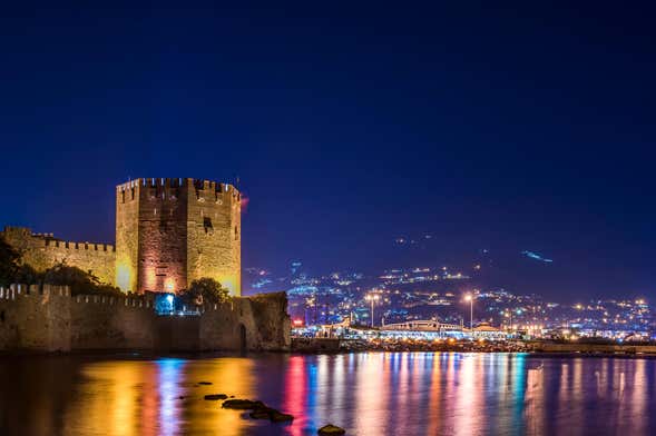 Entardecer no castelo de Alanya + Jantar