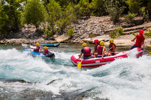 Rafting y rápel en el Cañón Koprulu