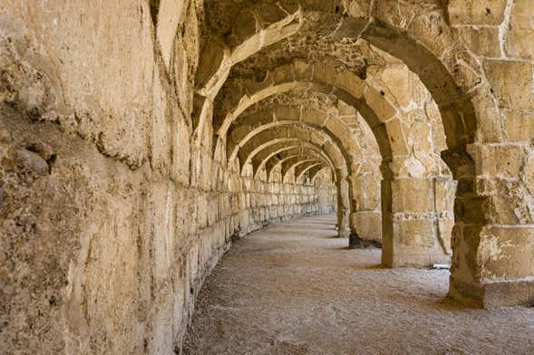 Excursão ao Teatro de Aspendo, cachoeira de Manavgat e Side