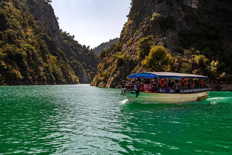 Admiring the Green Canyon