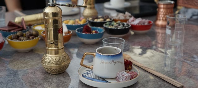 Lavoro a Istanbul: Come si prepara il té turco
