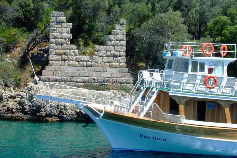 Passeio de barco pelo golfo de Gökova