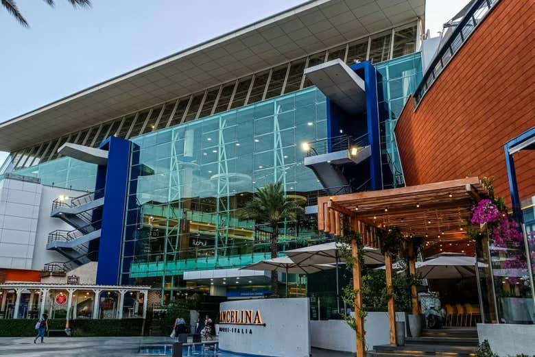 Centro Comercial La Vela 