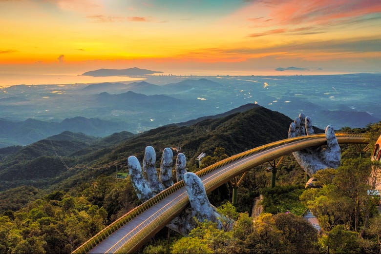 Sunset on the Golden Bridge of Da Nang