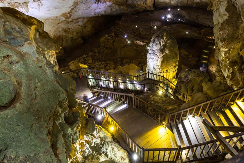 Stairs into Paradise Cave