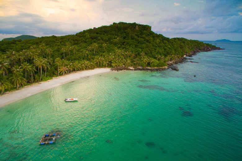 Beautiful views of May Rut Island